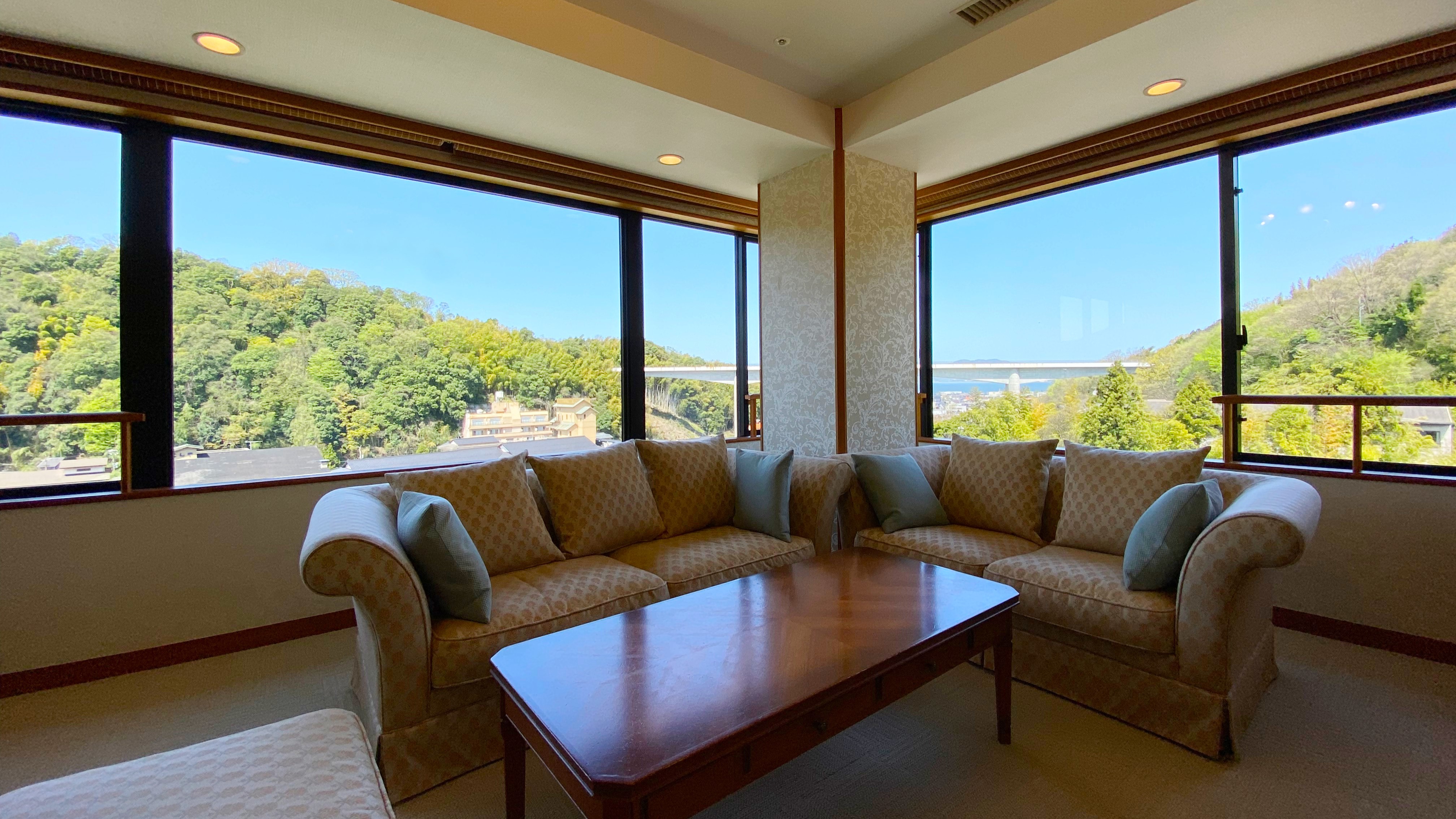 特別室（勾玉）リビングルーム