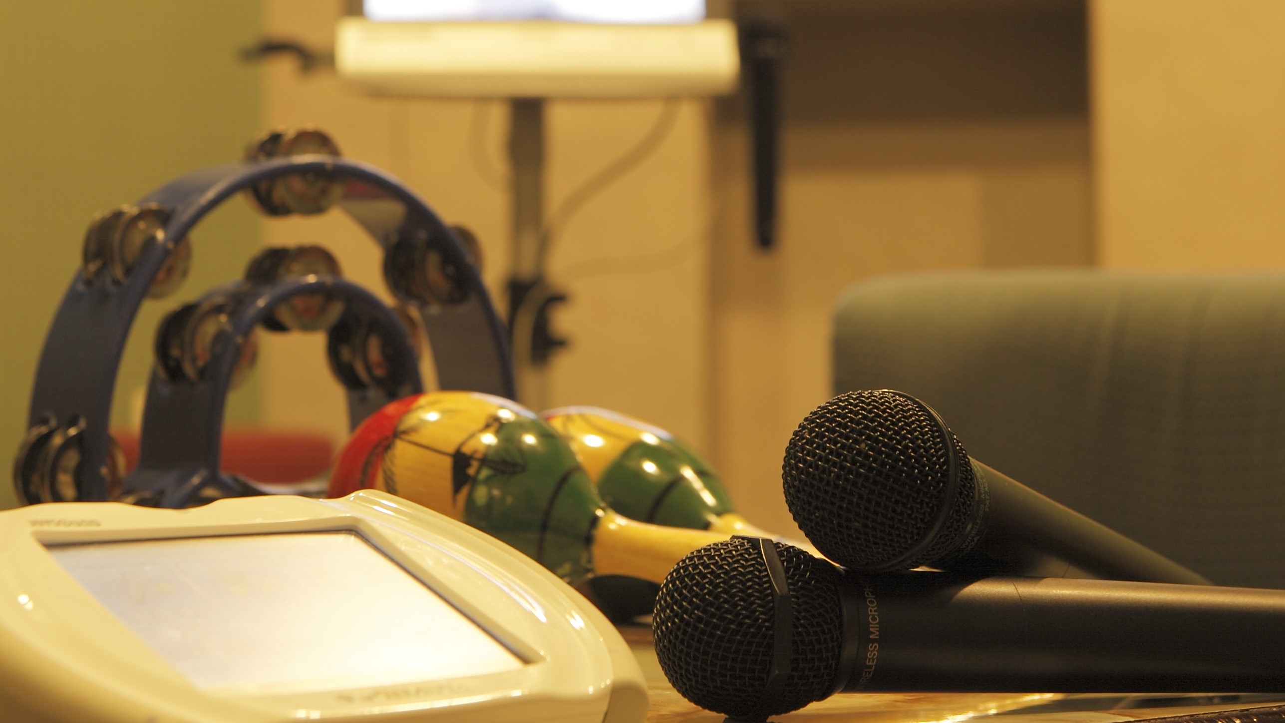 カラオケルーム　歌って、踊って楽しくお過ごしください