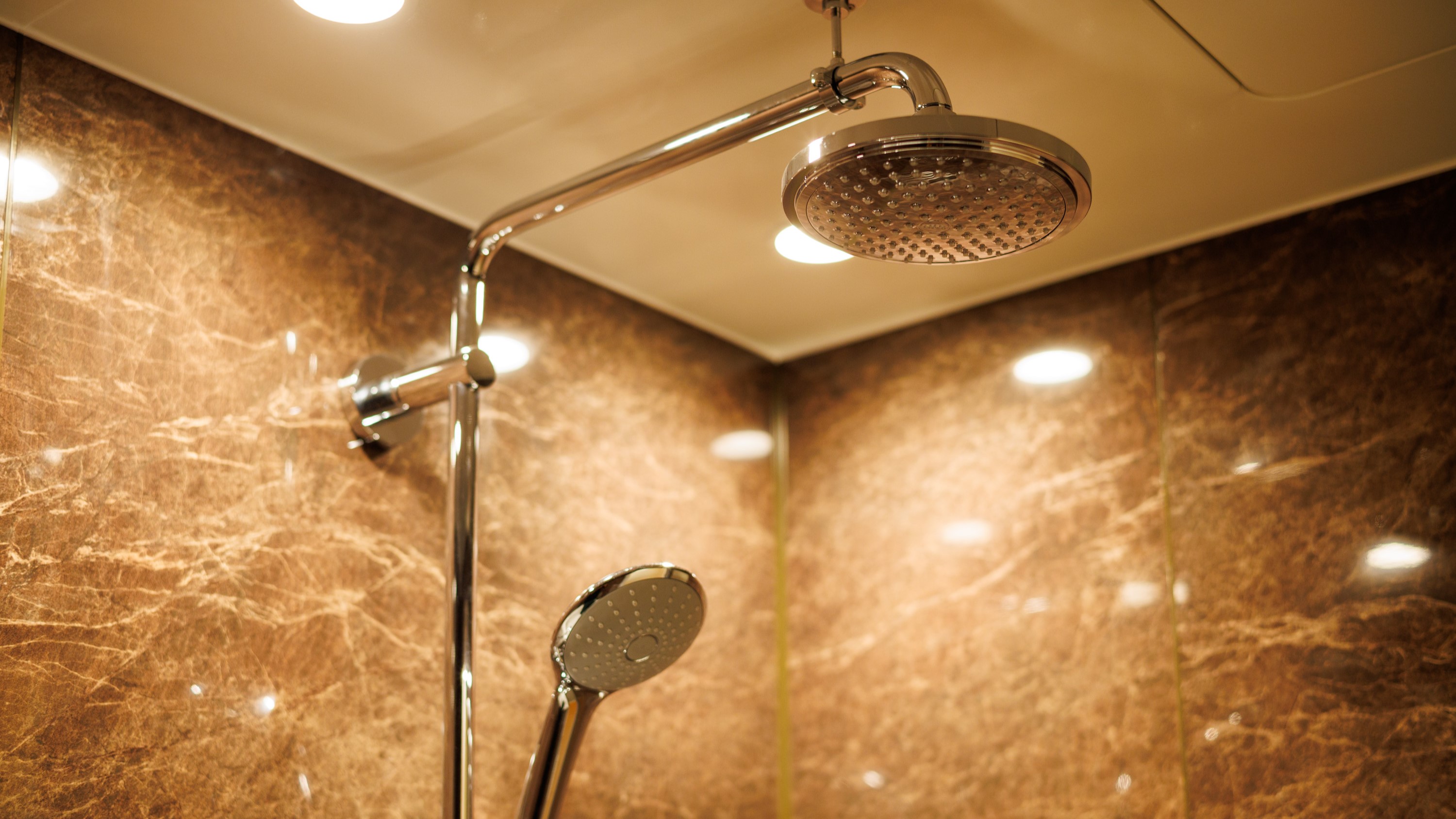 【2025年4月改装】グローバル水準のレインシャワーを取り入れたシャワールーム