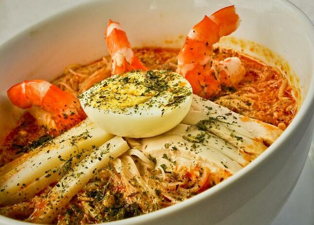 リビエラ・カフェ（お食事の一例：拉麺）