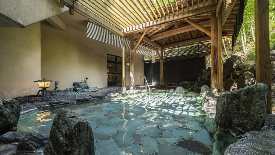 平安時代より湯治場として栄えた湯村温泉はリラックスに最適