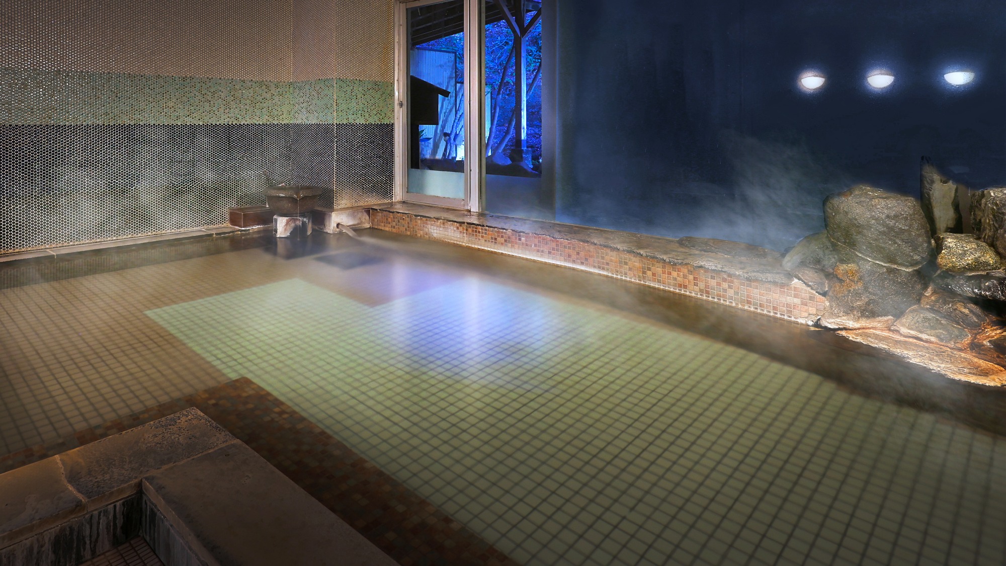 「千寿の湯」女湯（内湯）夕景