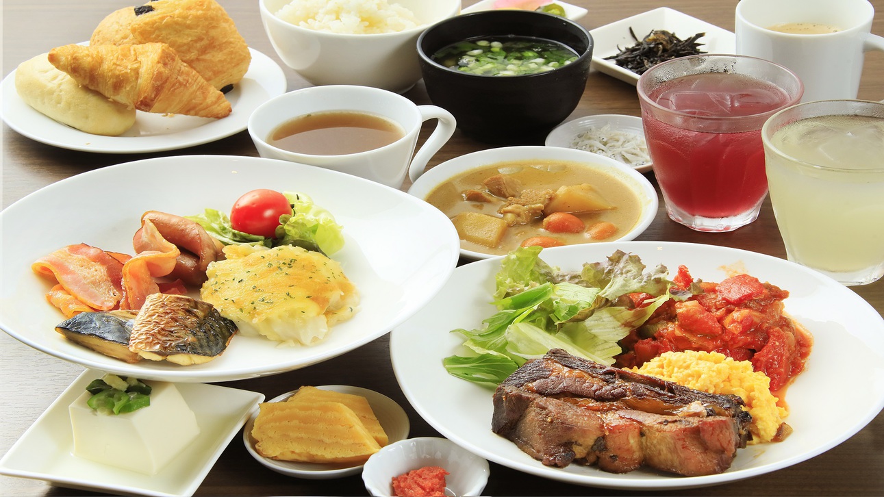 朝食 (時期により内容が変更となります)