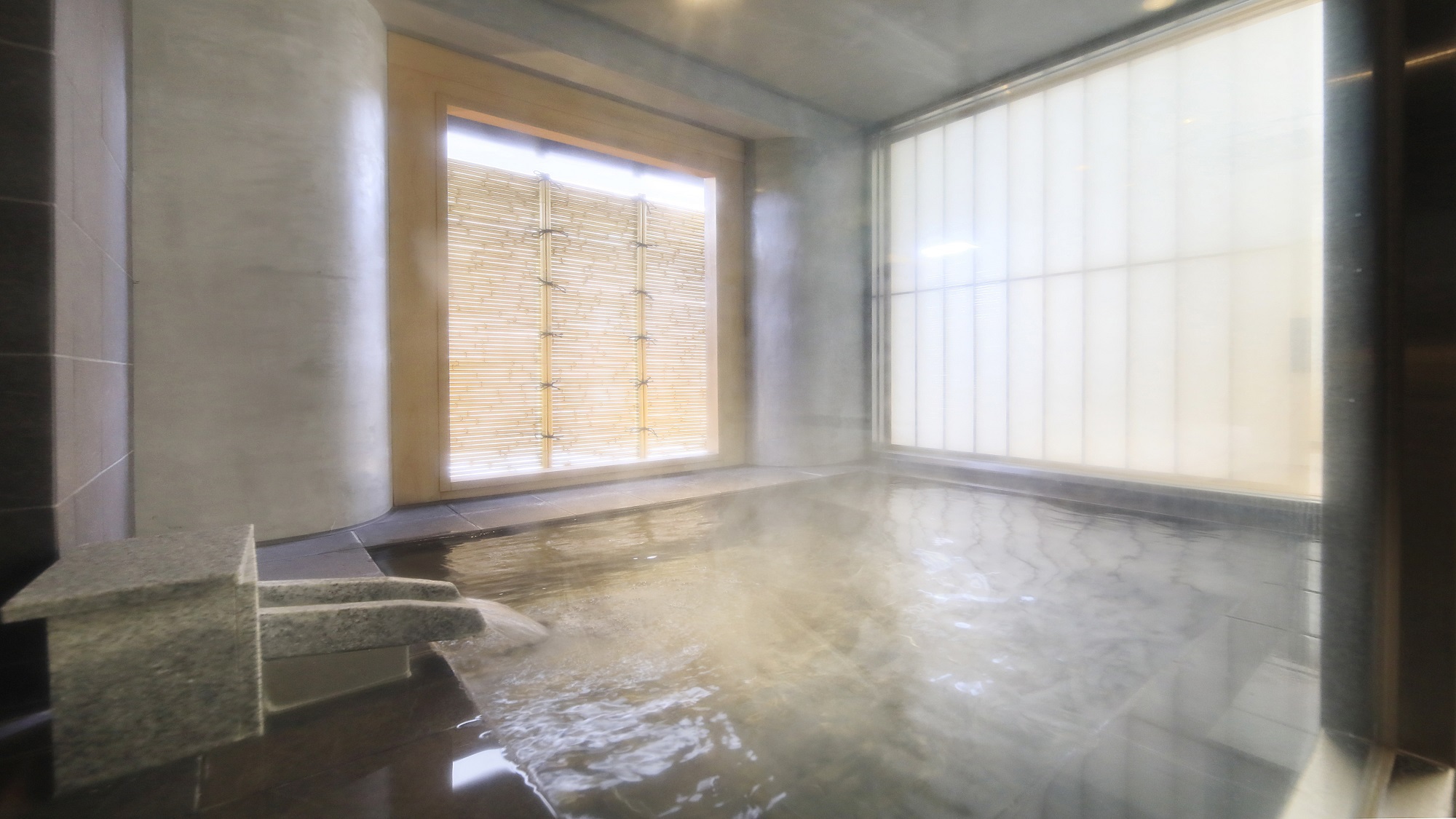 Deluxe Twin 〜半露天風呂付〜 (お風呂)