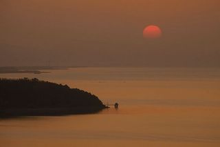 中海（夕日）