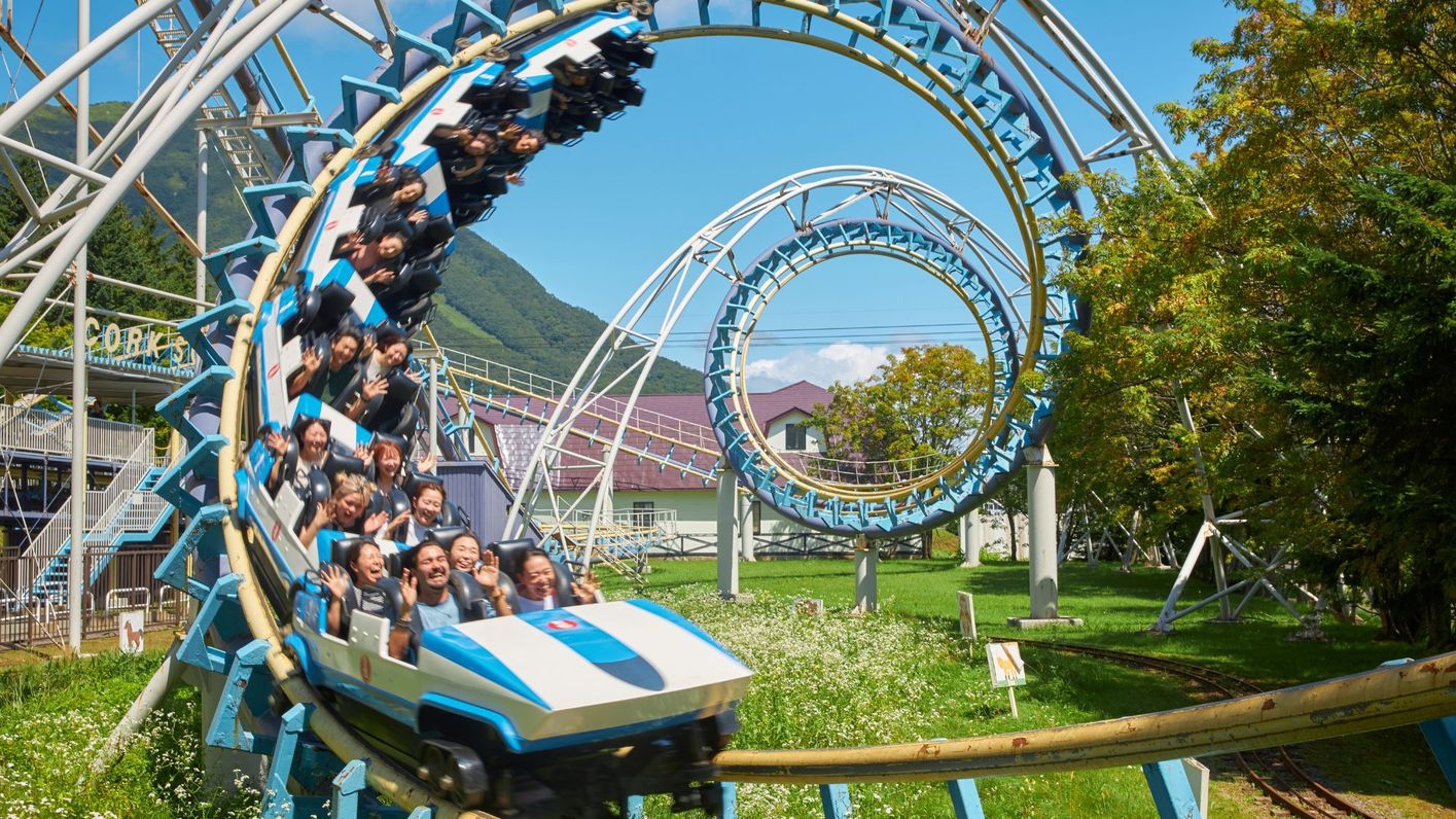 現地決済OK！遊園地滞在中あそび放題プラン[2食＆リゾート券]