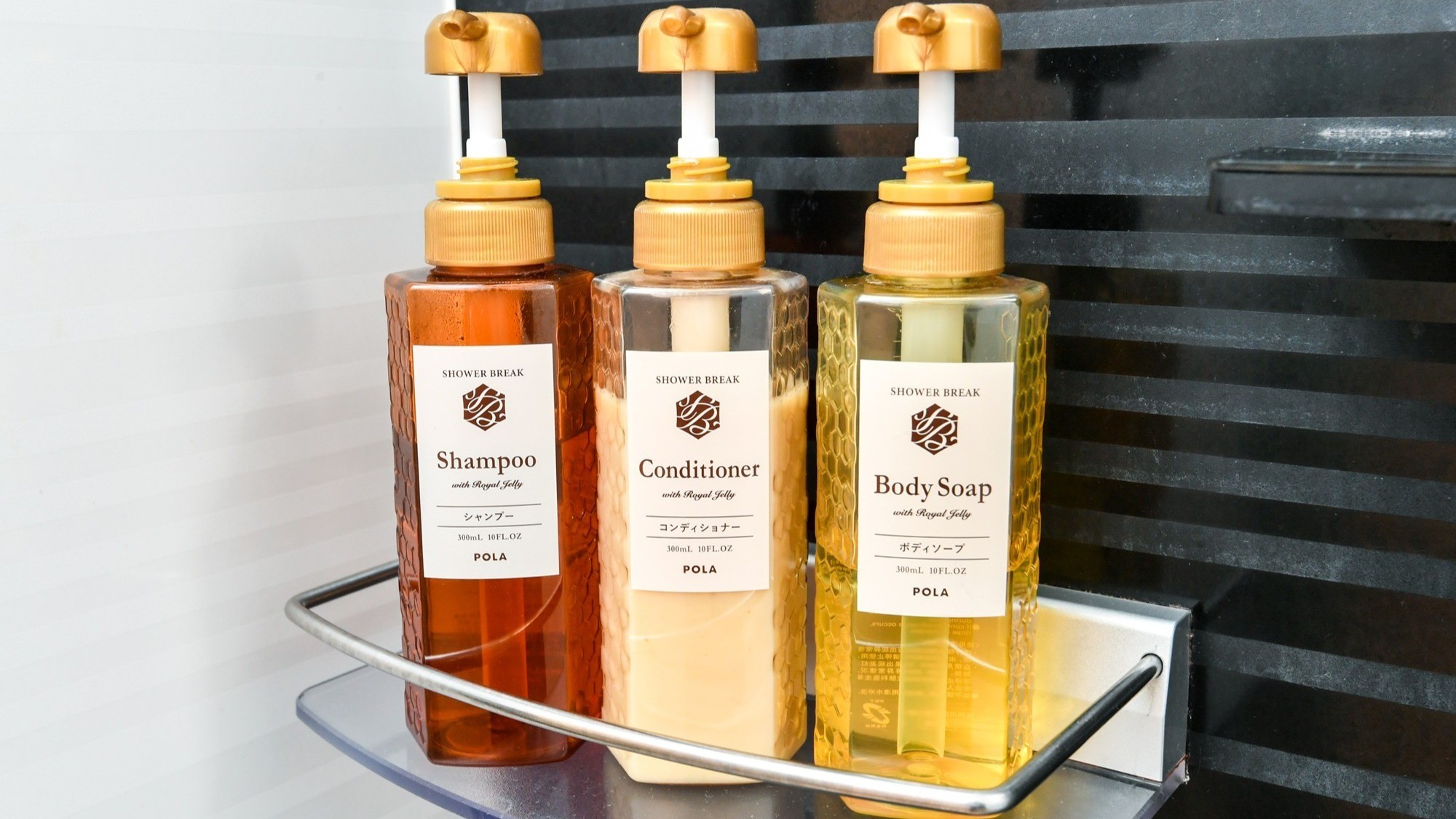 シャンプー、コンディショナー、ボディソープ