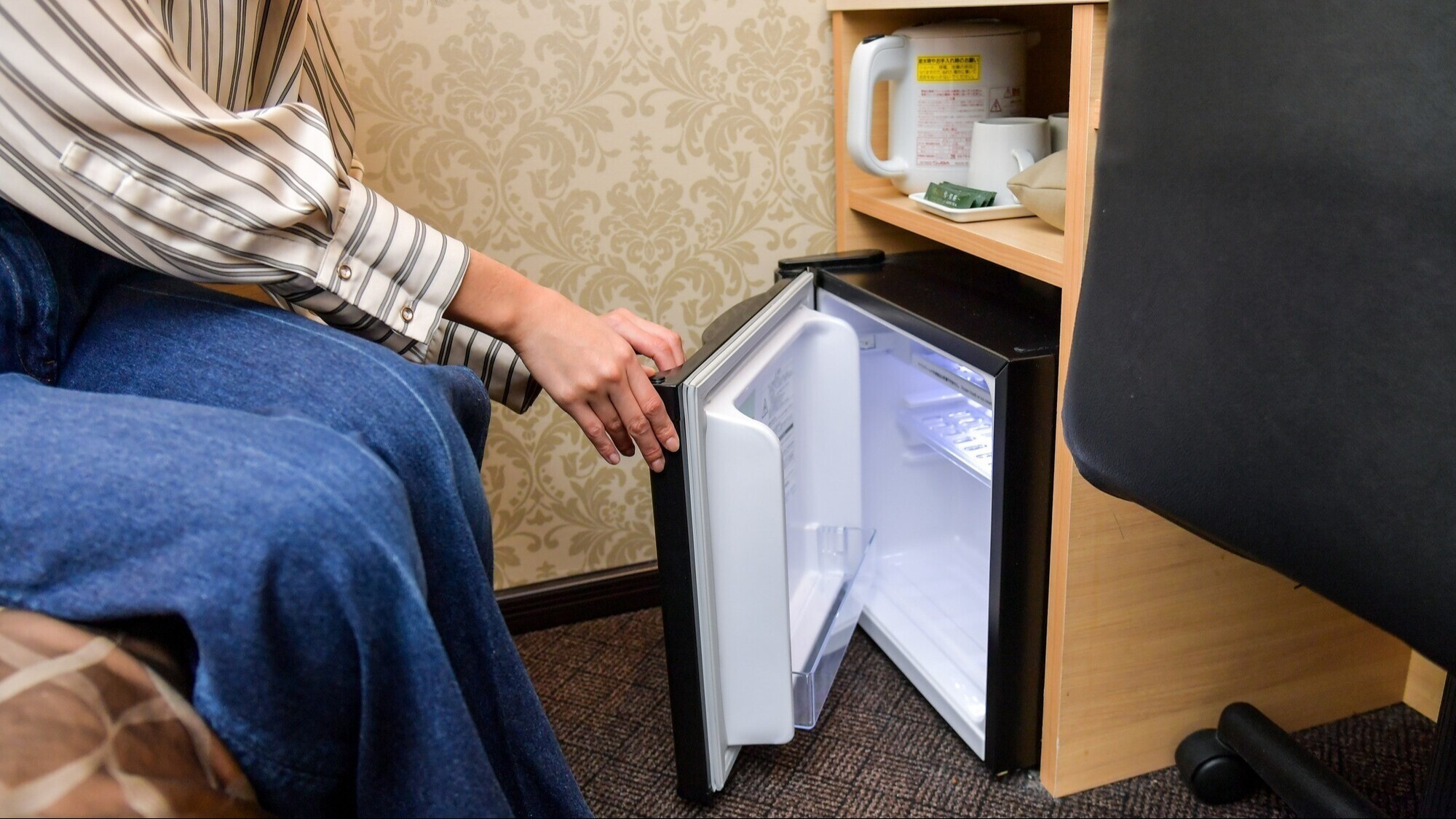 冷蔵庫は冷蔵機能のみとなっております。