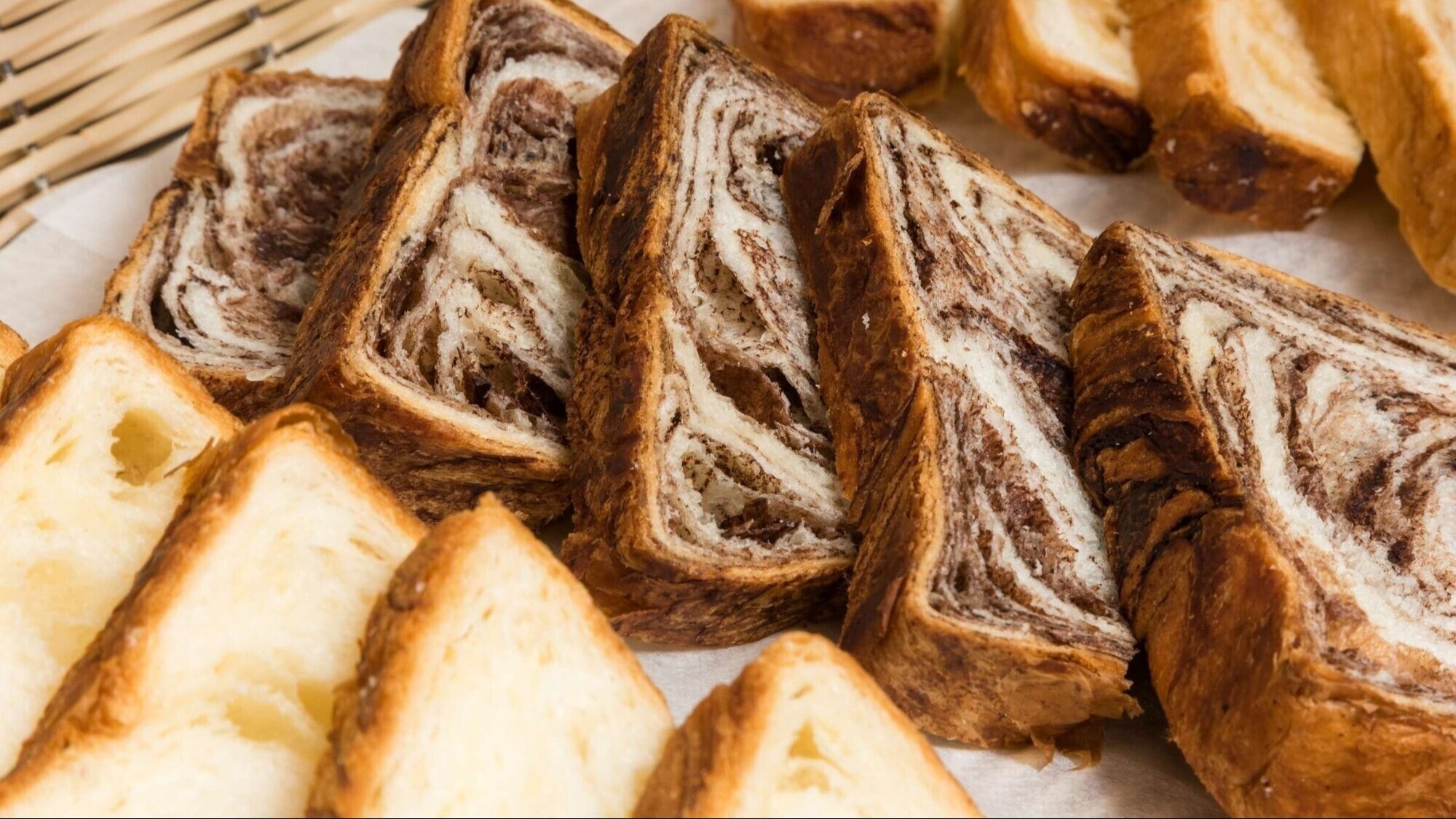 京都のデニッシュパン専門店ANNDEの食パンをご用意しております♪