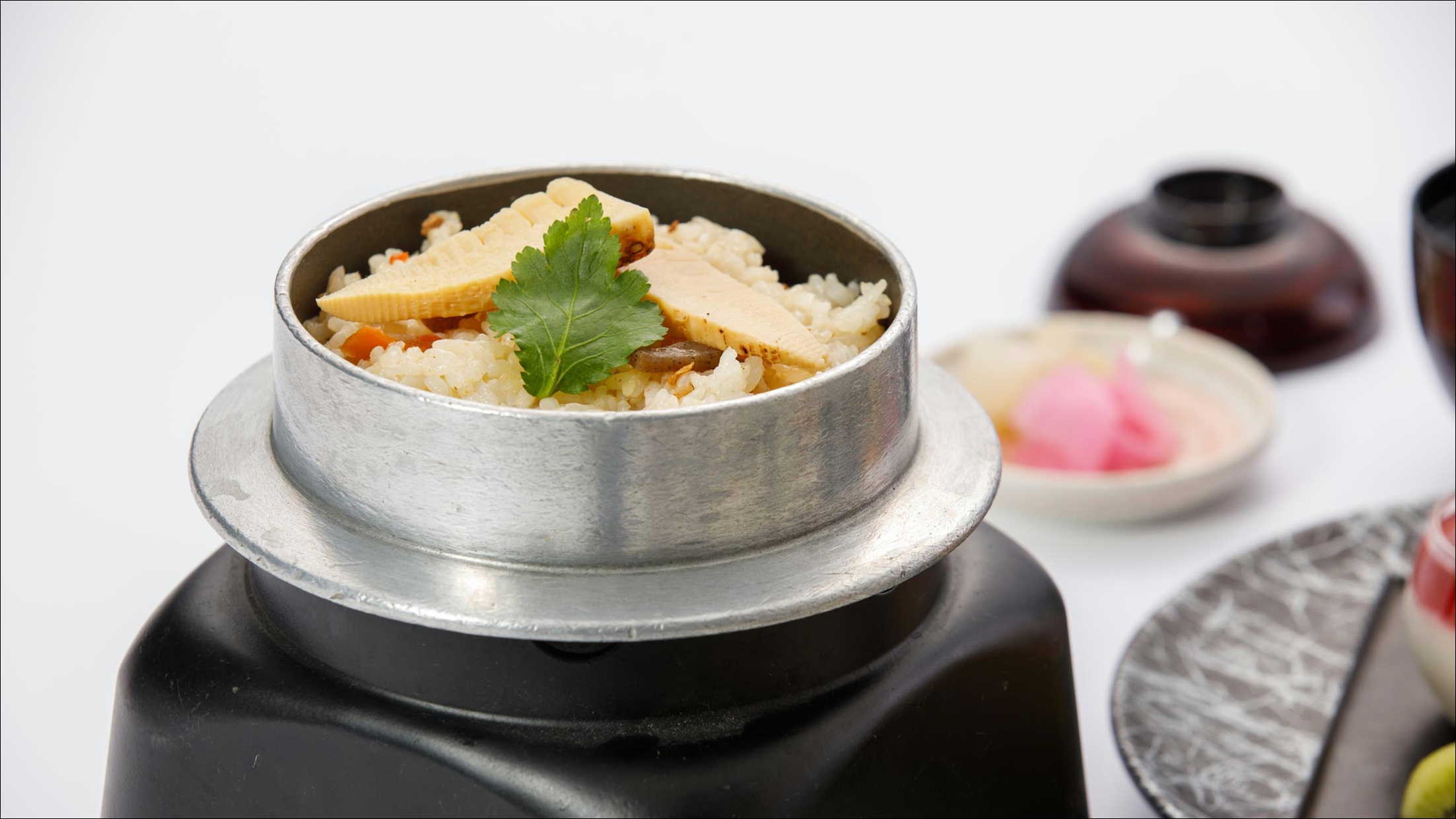 【よくばりに萩旅行】ふく・あわび・長萩和牛！お刺身3種に旨味ひろがる釜飯も