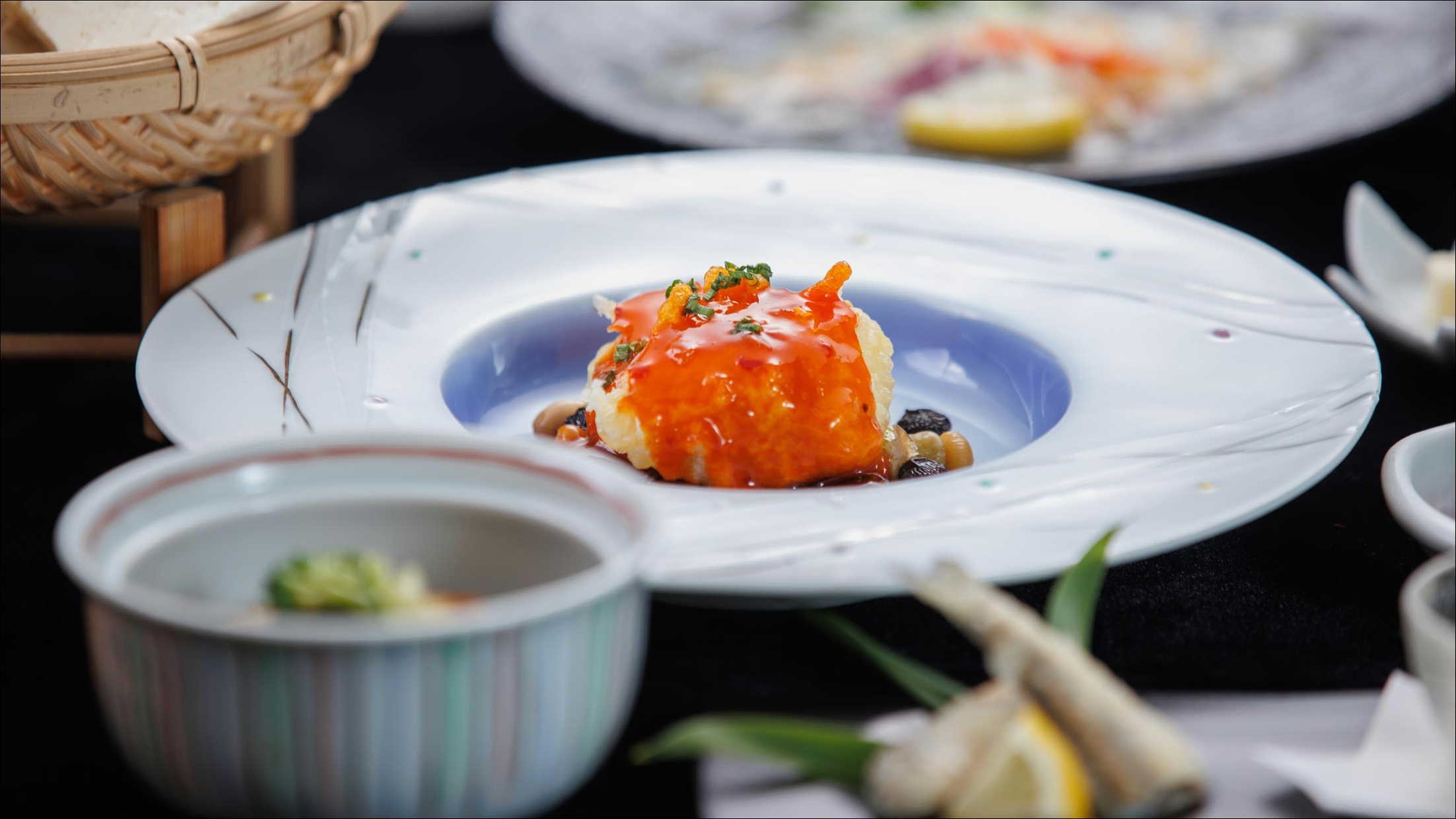 【よくばりに萩旅行】ふく・あわび・長萩和牛！お刺身3種に旨味ひろがる釜飯も