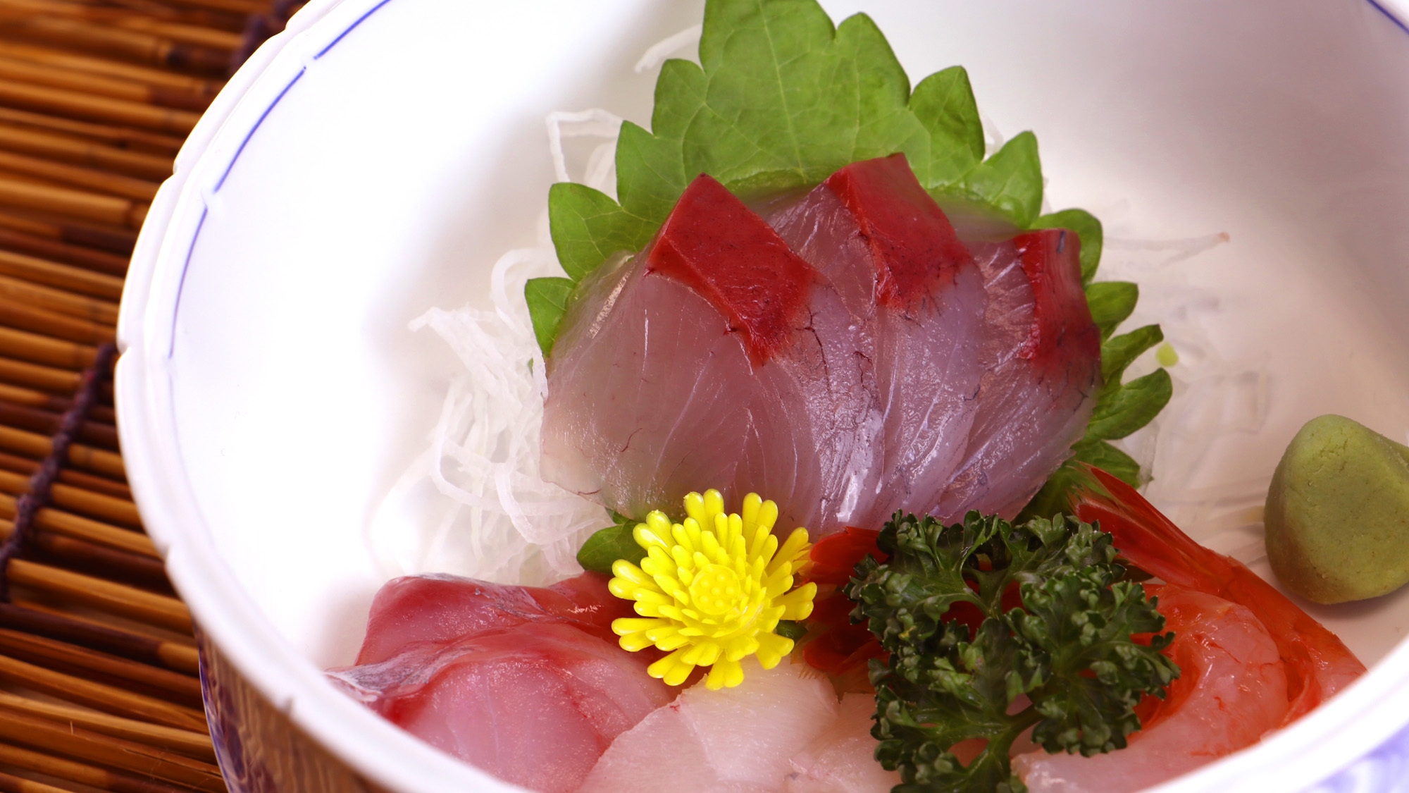 【登山】大自然に囲まれた佐渡と日本海の幸を大満喫◆創作海鮮料理と特製おにぎり弁当ご用意可能♪