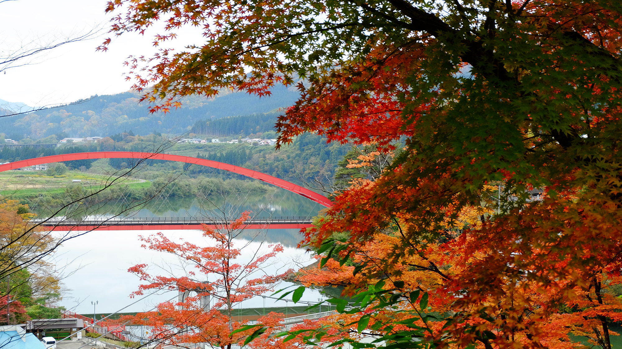 紅葉シーズンの絶景