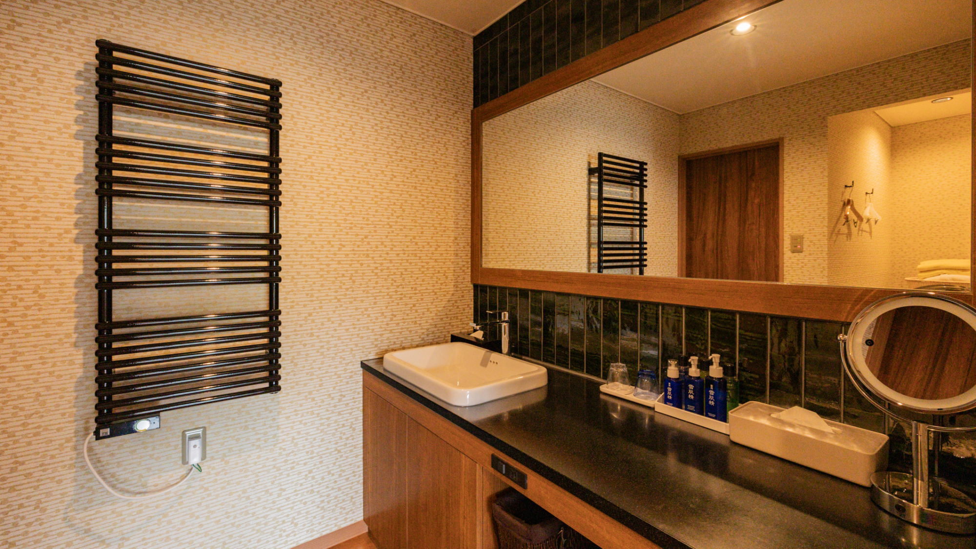 【3階】和モダンツイン ダイニング付