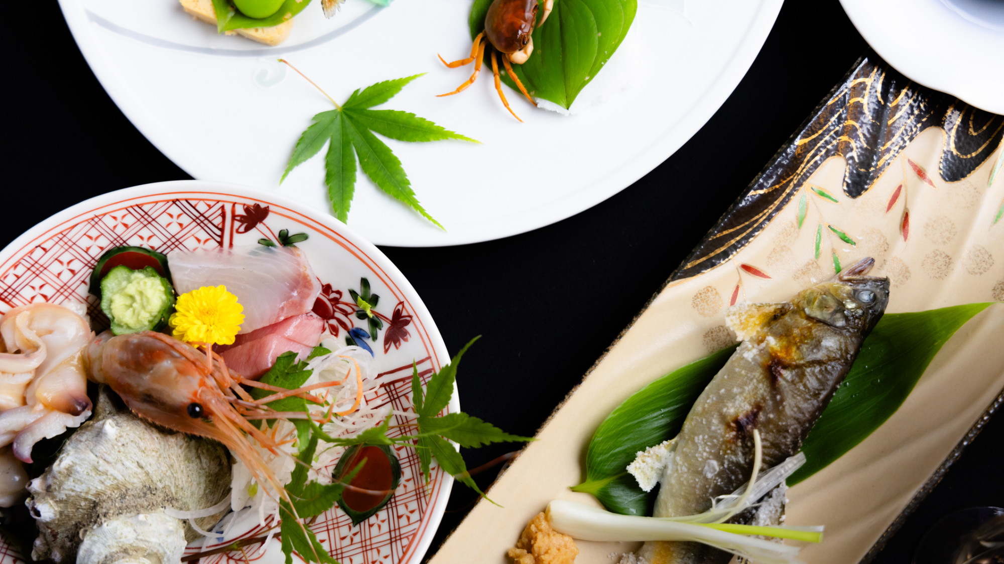 八寸、お造り、焼物、煮物、いわて牛などの和会席