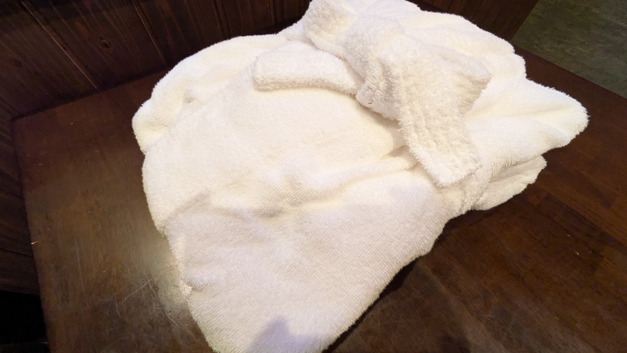 温泉付き客室にはバスローブがございます。