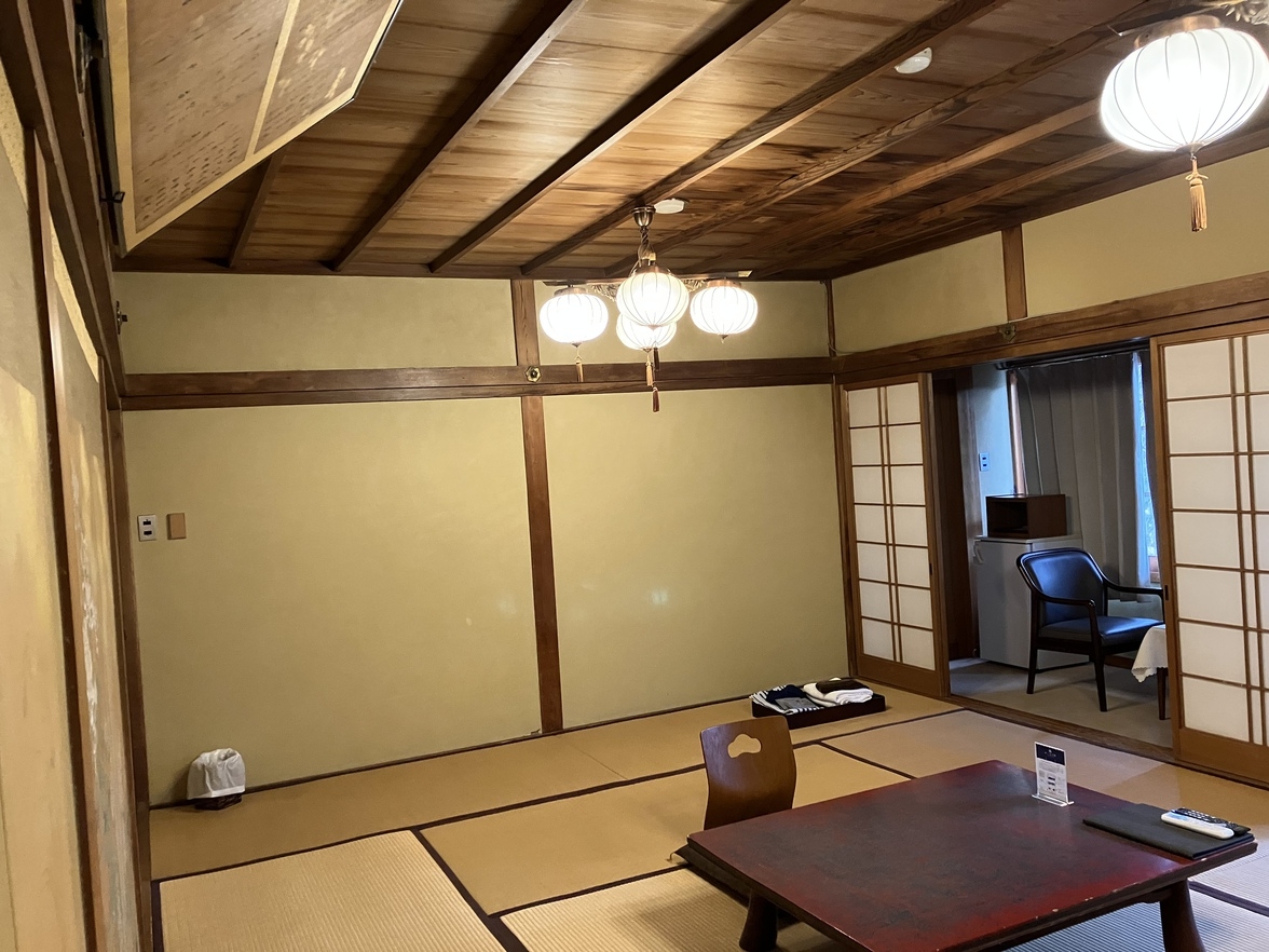 【日程限定】竹林院群芳園で宿泊＿春の金峯山寺蔵王堂 夜間拝感の旅プラン
