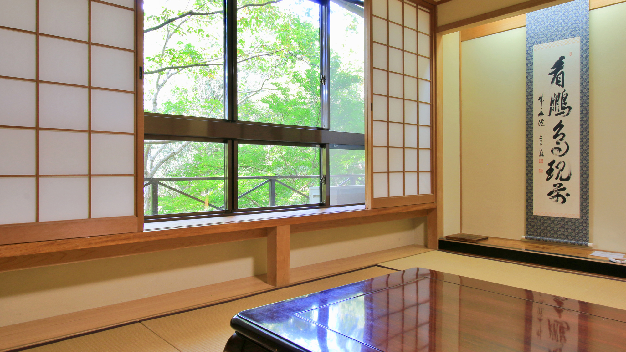 【西館（バス・トイレ付）】吉野の風情を感じる客室でお寛ぎください