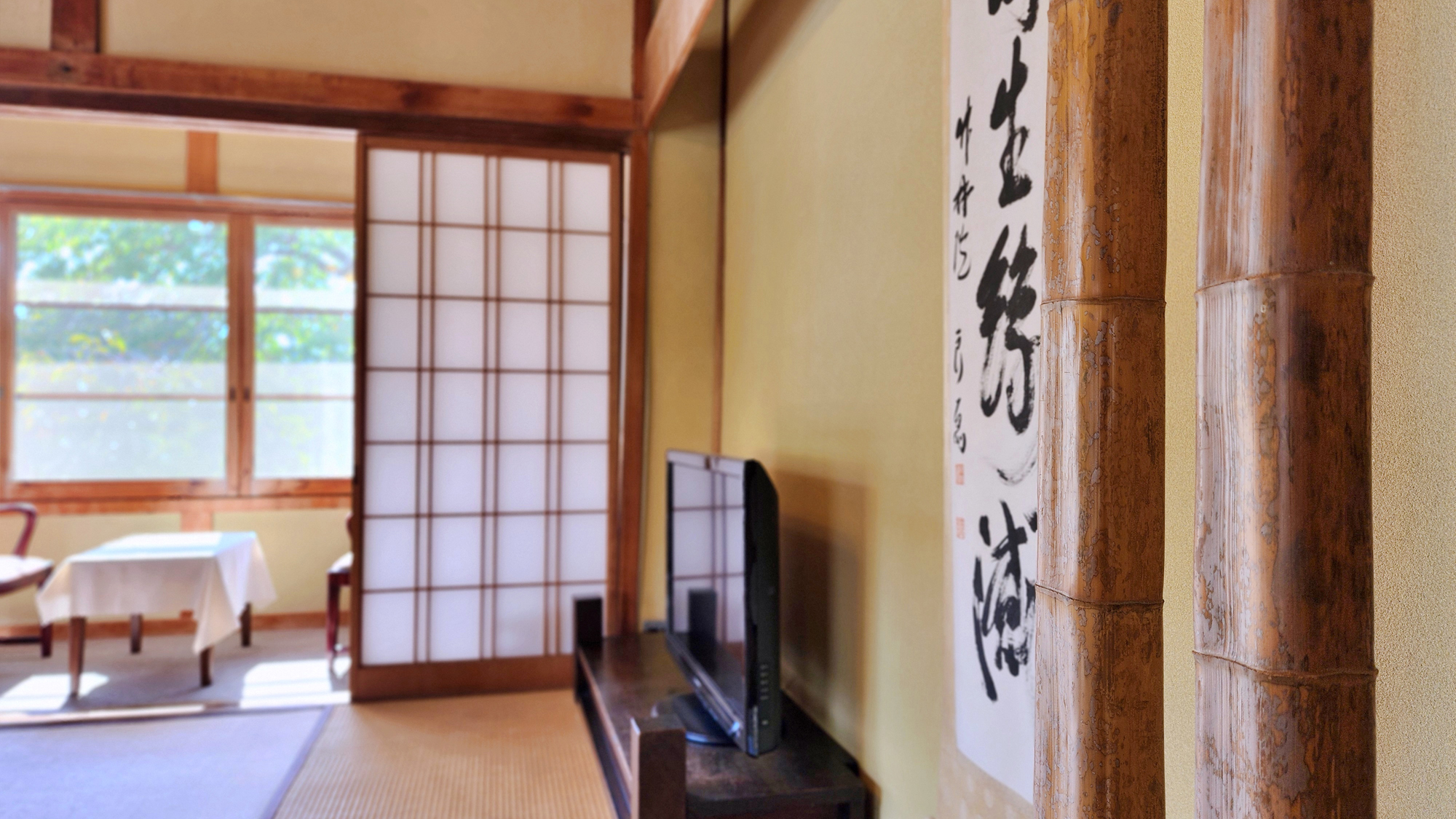 【本館（レトロ和室）】昭和の趣をお楽しみいただける客室です 