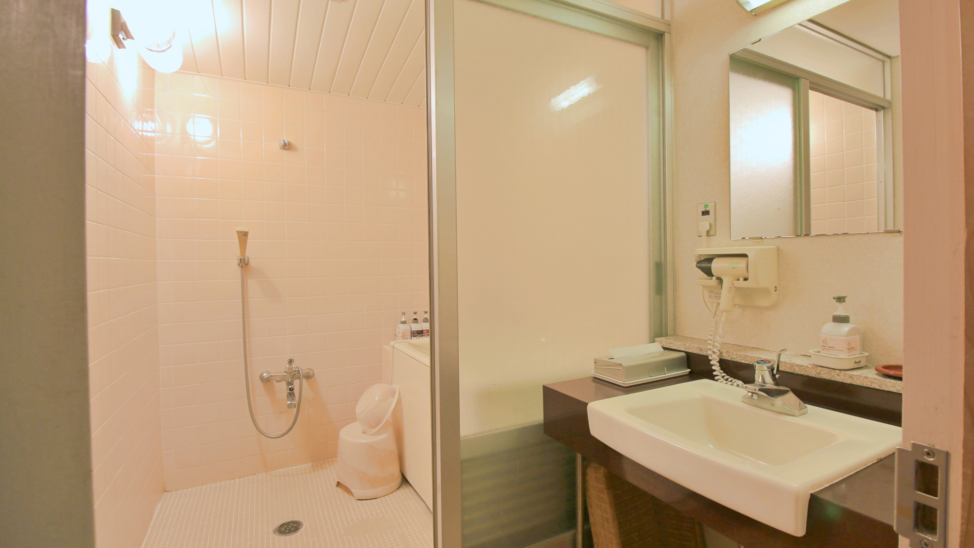 【東館（バス・トイレ付）】洗面・バス