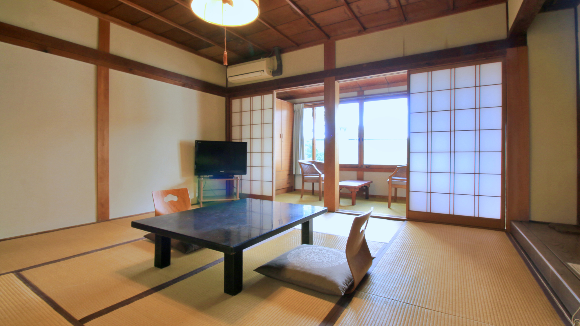 【本館（宿坊）】昭和レトロを感じる宿坊タイプのお部屋です