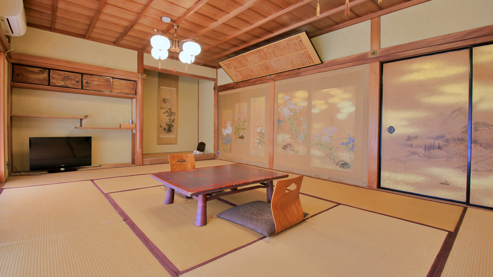 【本館（レトロ和室）】昭和の趣をお楽しみいただける客室です