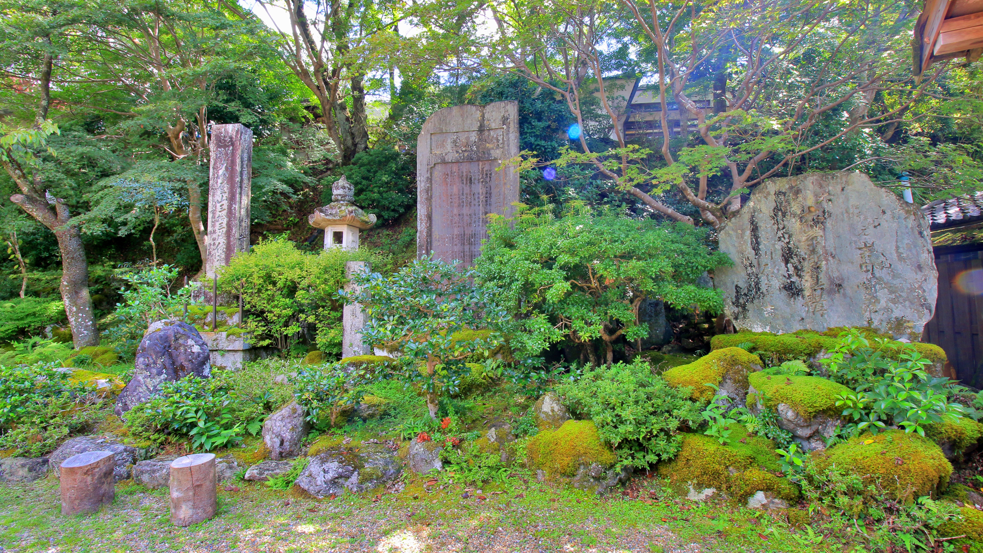 【庭園】美しい自然の中でお寛ぎください