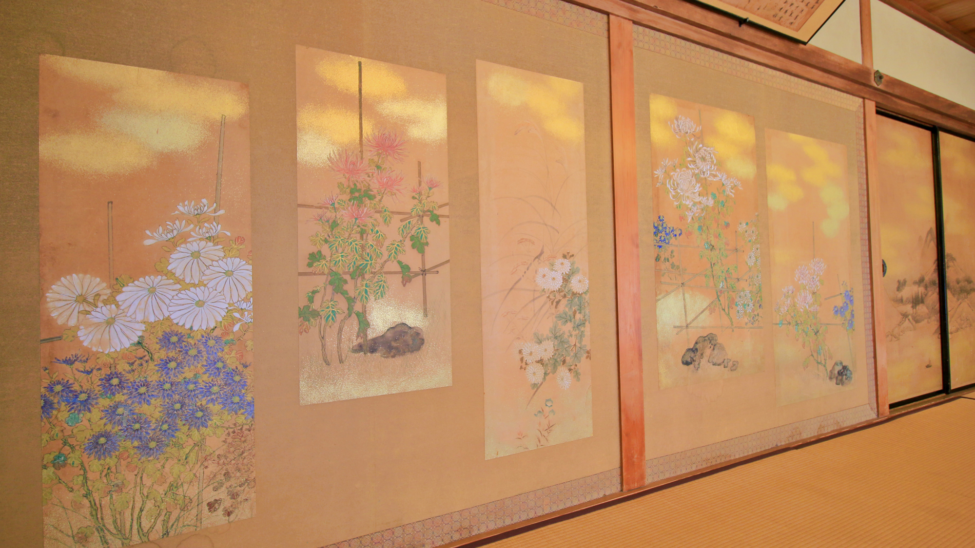 【本館（レトロ和室）】昭和の趣をお楽しみいただける客室です 