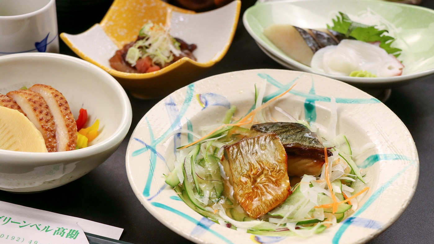 【２食付】自然豊かで静かなホテルでのんびり過ごすプチ贅沢、夕食は和食膳をお楽しみ下さい。