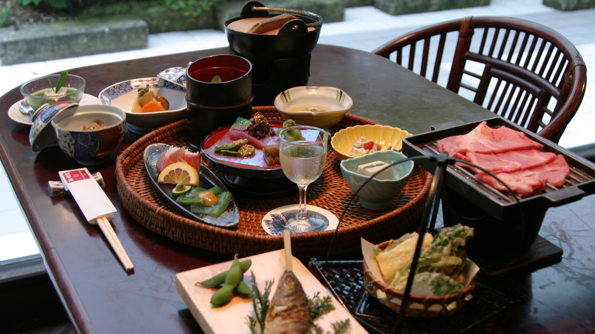 お料理イメージ｜地元の食材を生かしたお食事を楽しむ