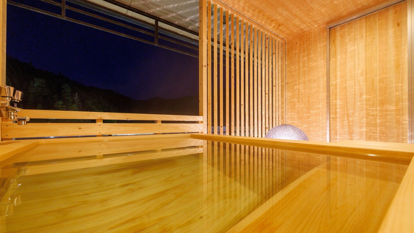 【期間限定】湯籠里スイートで寛ぐ贅沢冬旅★松葉蟹特選会席「椿の膳」を堪能！自分へのご褒美に♪