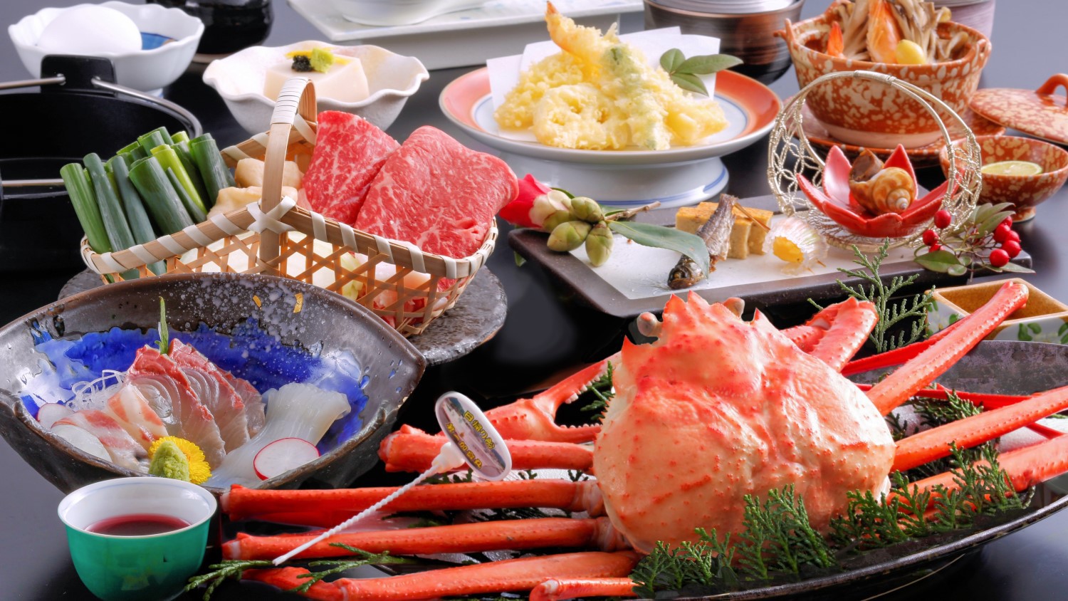 春限定◆香住蟹（紅ずわい蟹）姿盛りと但馬牛　旬を味わうコラボプラン（香住蟹の旬彩膳）