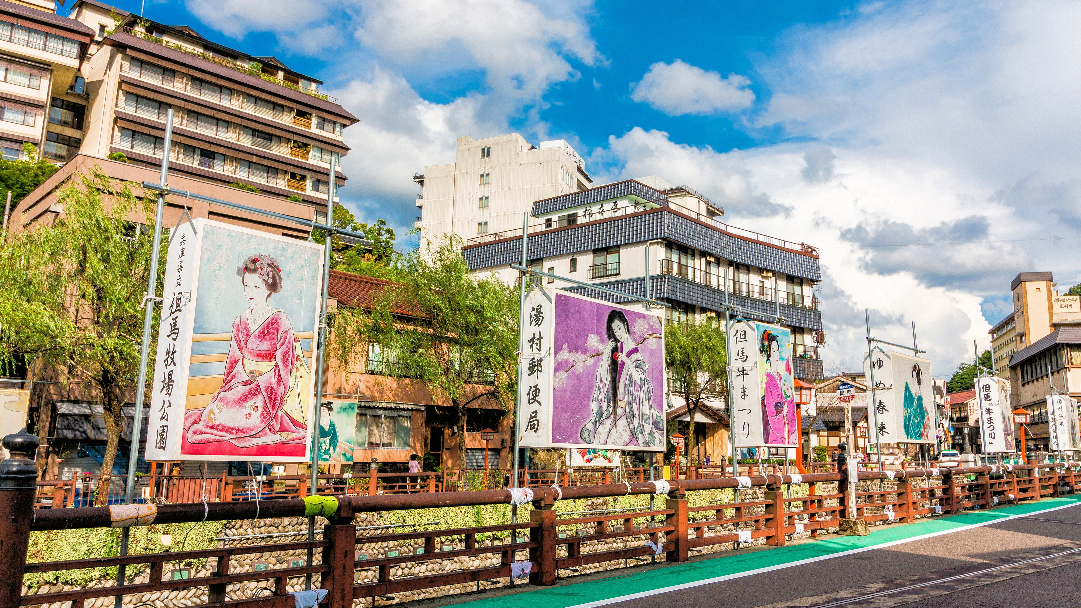 【湯村温泉】美人画