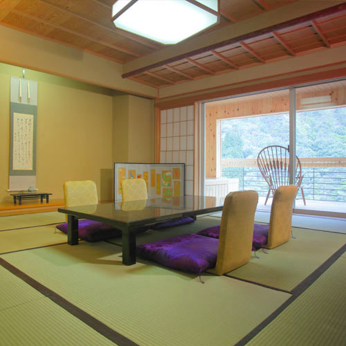 [Guest room] A spectacular view of Kurobe that spins the best time. Ideal for special guests and important stays.