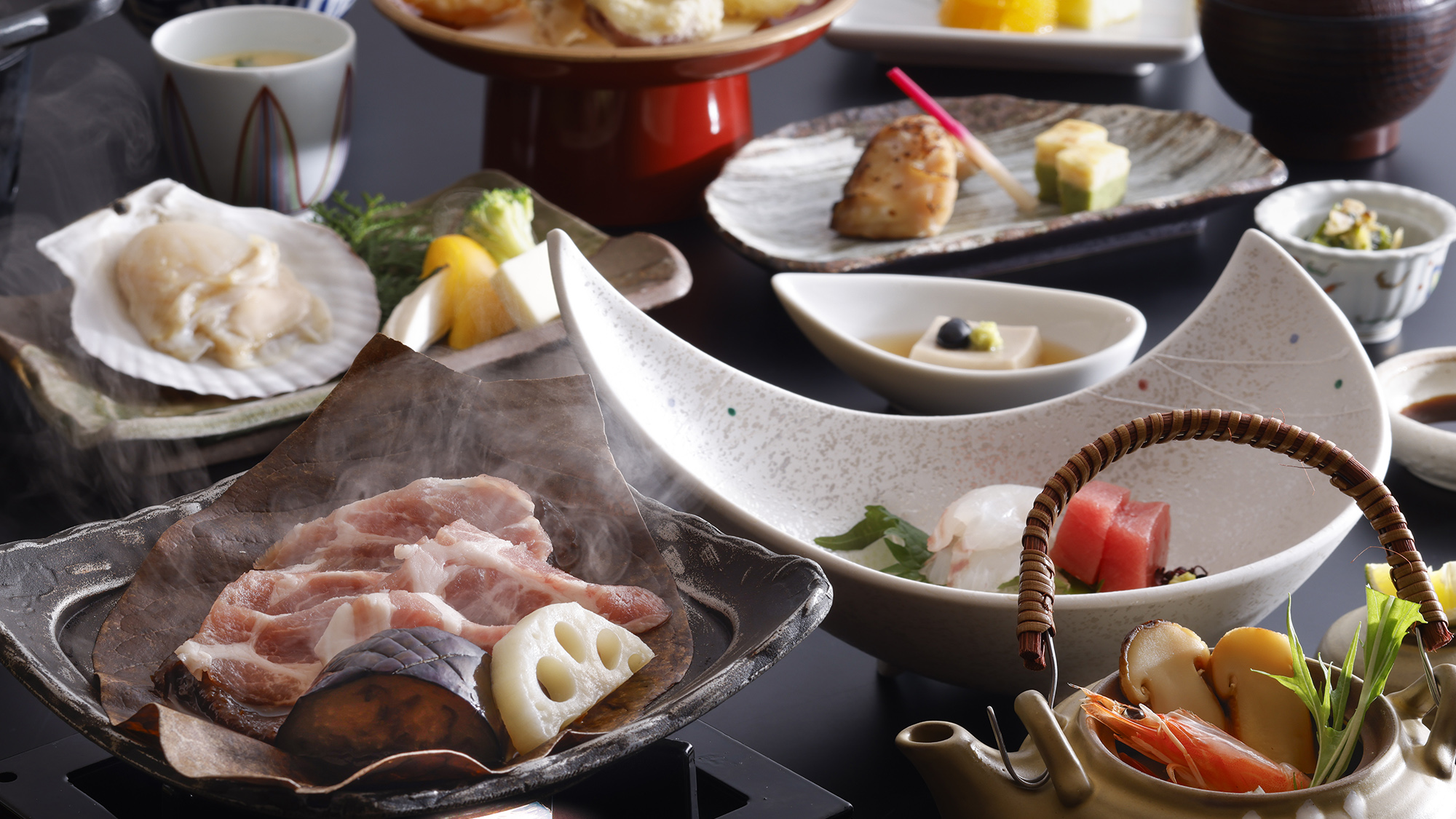 【秋の味覚御膳】秋らしさを味わう、朴葉焼きに土瓶蒸し。旬の贅沢を程よく味わう