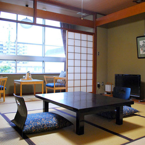 Japanese-style room