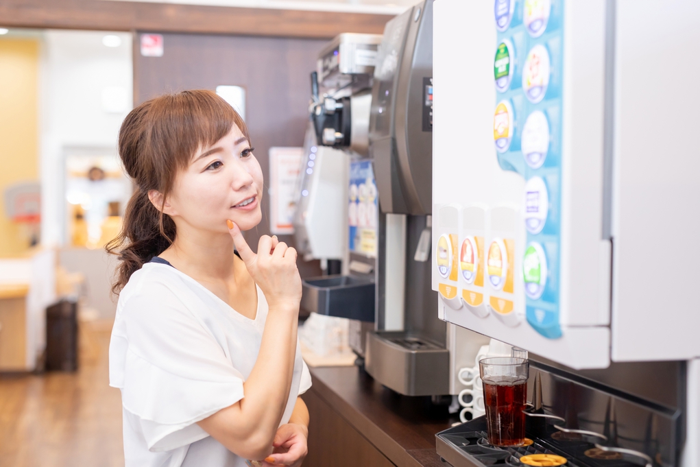 【夕食ビュッフェ付】夕食のみ☆朝食なしで出発時間までゆっくりと！朝はのんびり１泊夕食付きプラン♪