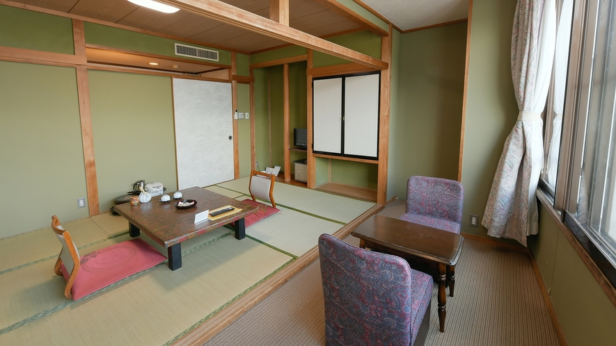 【最上階客室：和室7.5～10畳 ＋ 広縁】鮮やかで感動的な風景をお楽しみください♪