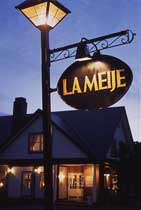 オーベルジュ・ドゥ ラ・メイジュ 外観