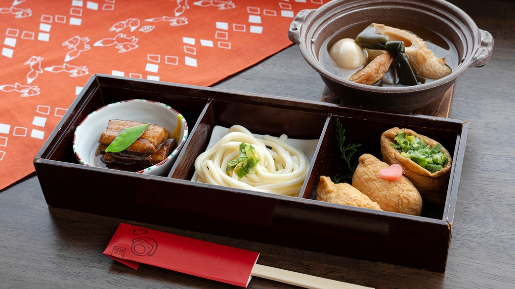 ＜夕食はお部屋で／朝食なし＞夕食はおいなり御膳をお部屋にお届け！朝は無料でクロワッサンをご用意