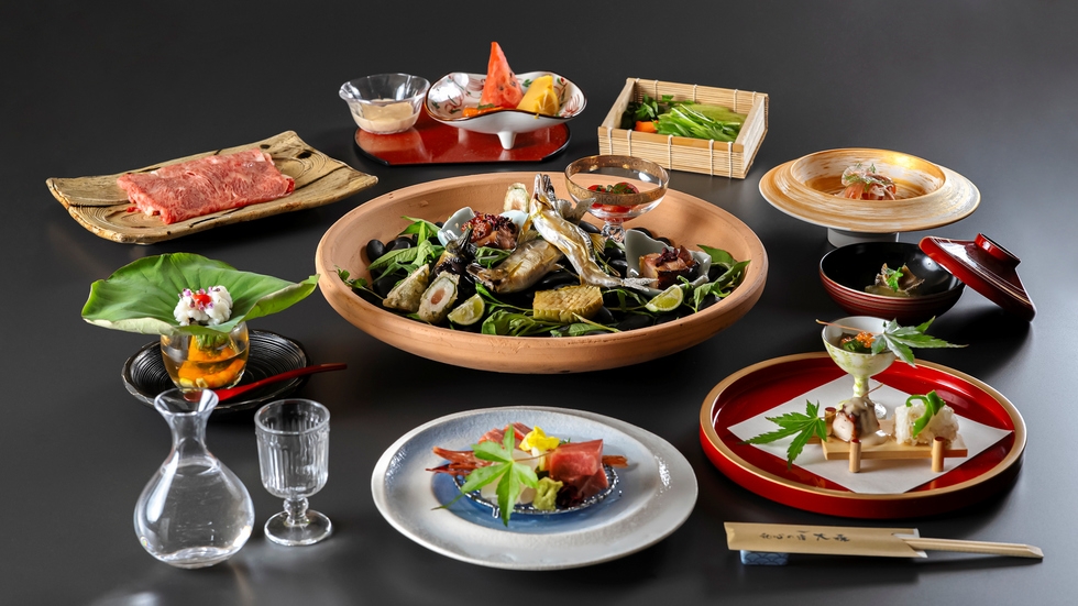 ＜当館最高ランク 上州ブランド赤城和牛つき逸会席／個室食＞プライベート温泉と美食が叶う贅沢な大人時間