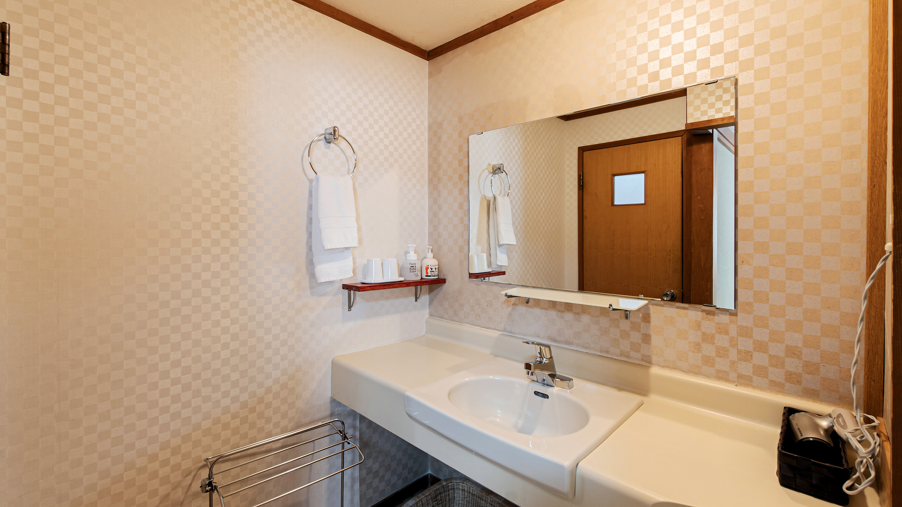 ■部屋■【喫煙：和室】10～14畳 客室一例