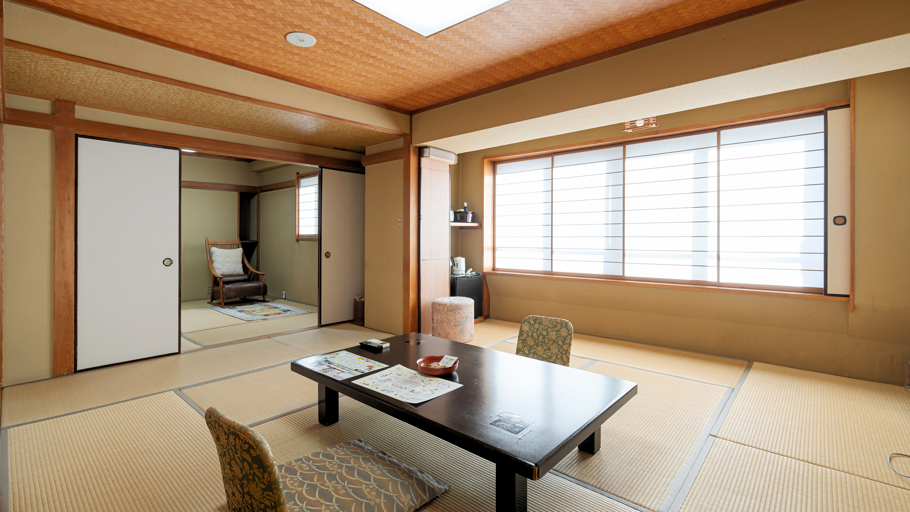 ■部屋■【喫煙：和室】10～14畳 客室一例