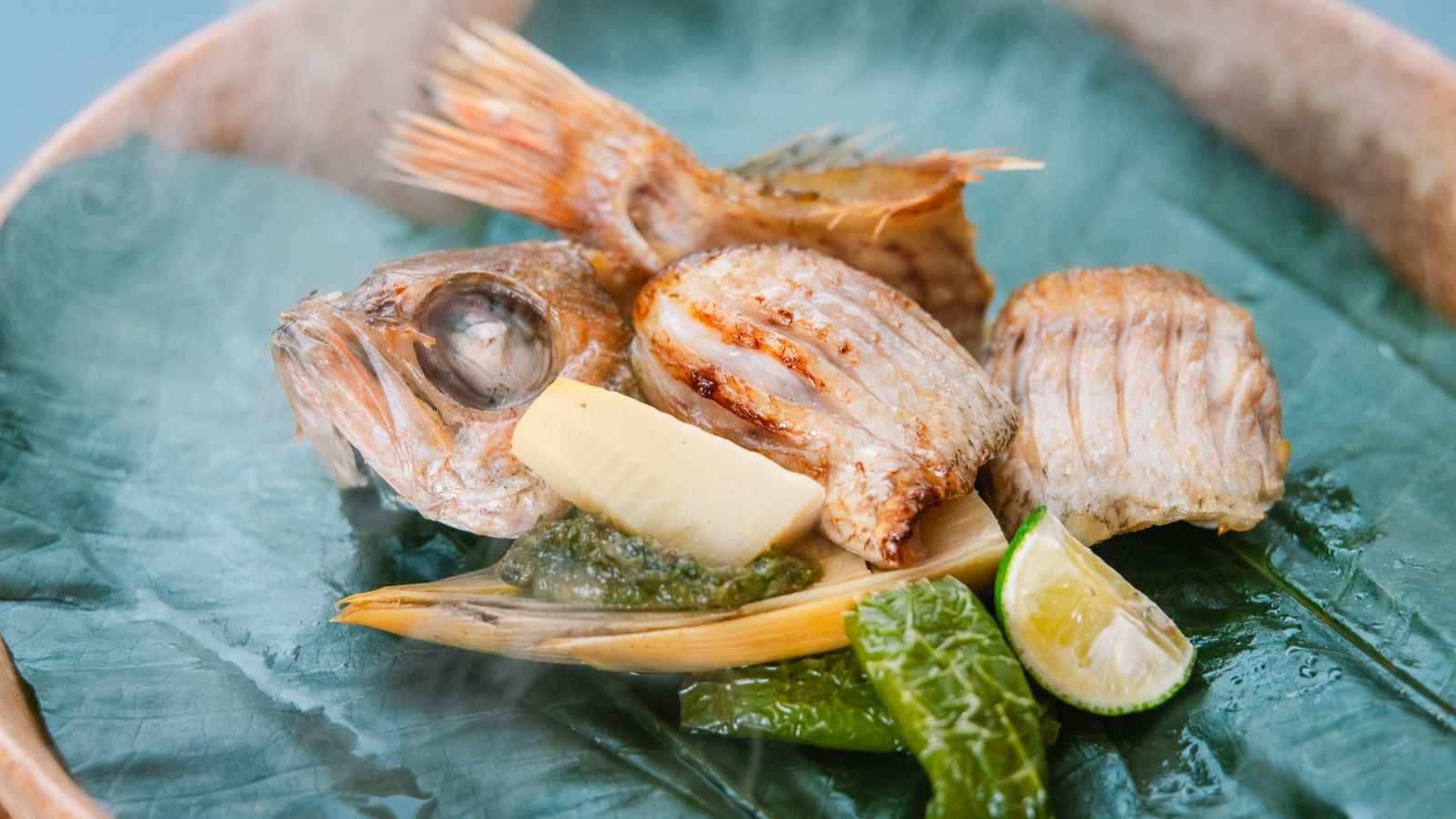 赤い宝石「のどぐろ」塩焼きと柚香焼き