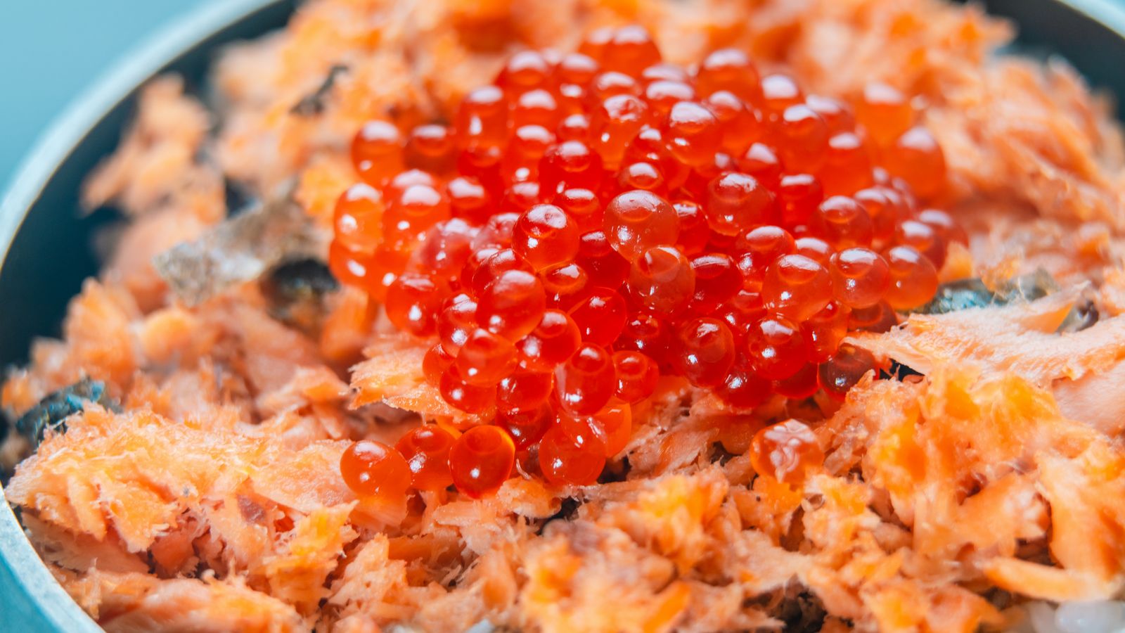 サーモンといくらの土鍋ご飯