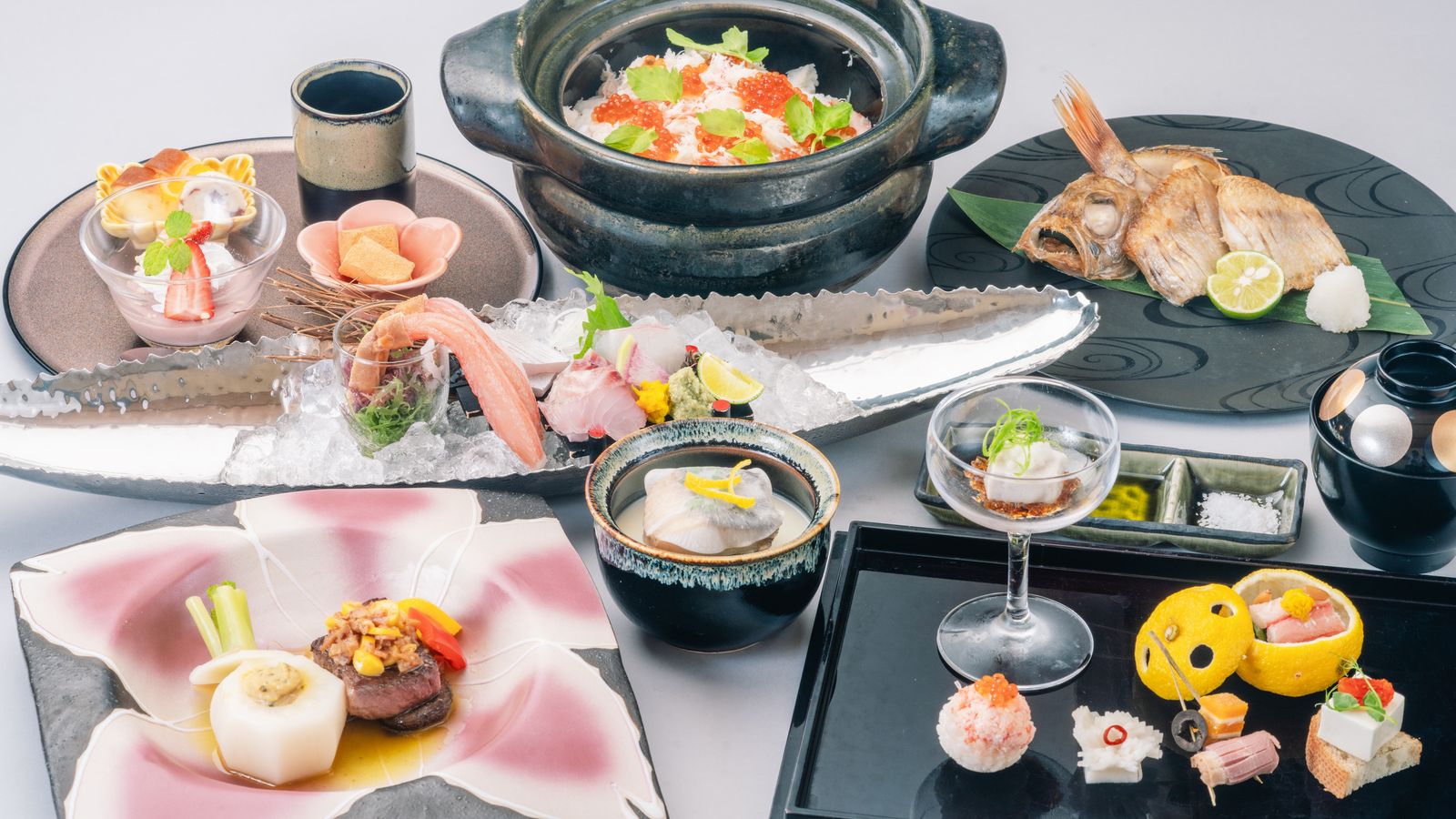 【冬】人気アメニティ付き女子旅プラン☆「冬の特選スイーツ」「鮭といくらの土鍋ご飯」付き特別会席