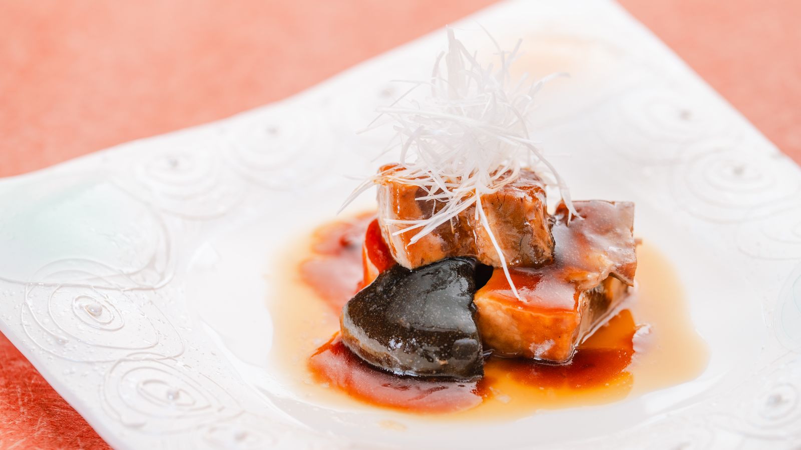 奥出雲ポークの煮込み　～八角の香り～