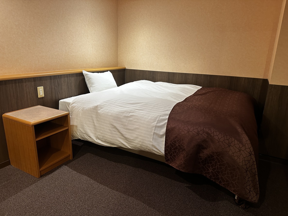 【素泊まり】〜２名１室ご希望の方へ〜JR弘前駅や繁華街も徒歩圏内で観光に最適なロケーションです！