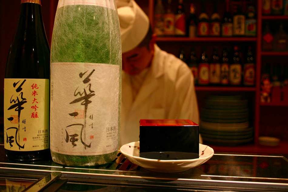 Japanese sake Hanaichifu