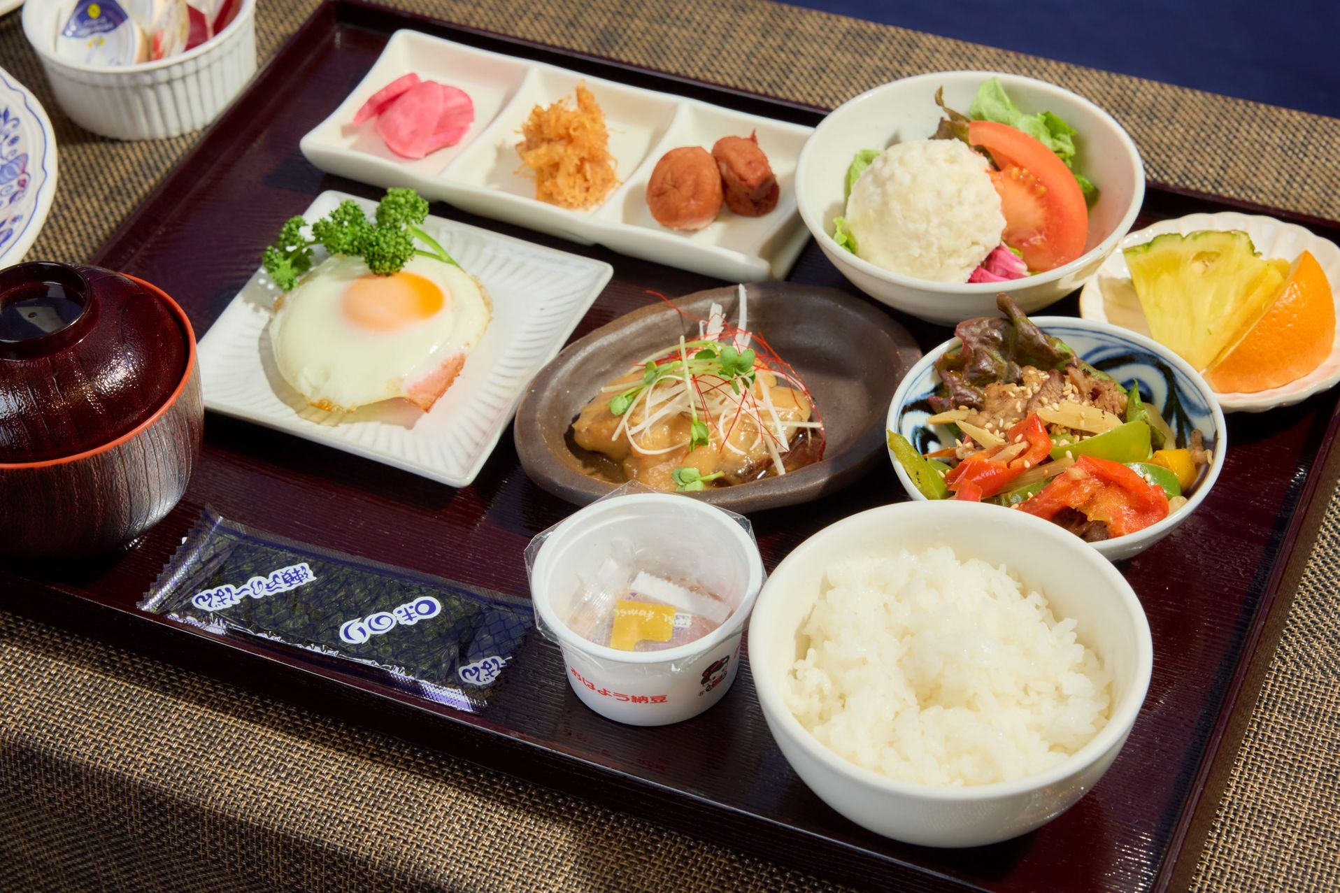 朝食　もってけ！！（盛り付けて食べる）プラン